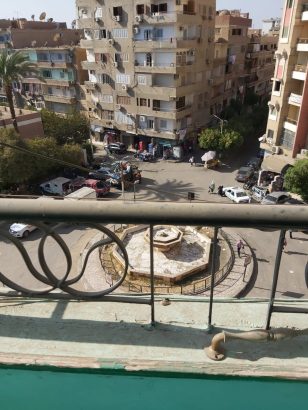 فرصة شقة بحرية غربية تطل علي ميدان لبنان بالك