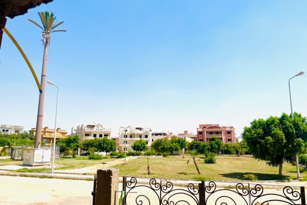 شقه ارضى ١٦٥متر بمدخل خاص وبجاردن١٥م فوري