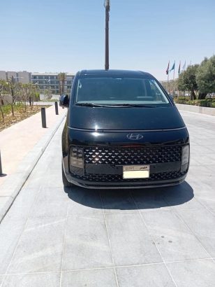 فان اتش وان للإيجار ليموزين مطار القاهرة