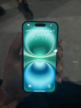 ايفون ١٦ كسر زيرو  عليه ضريبه بطريه90% شرحتن