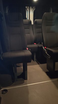 إيجار مرسيدس فيانو سياحي VIP مع سائق