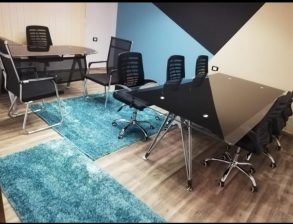 ترابيزه إجتماعات زجاج متاح جميع المقاسات